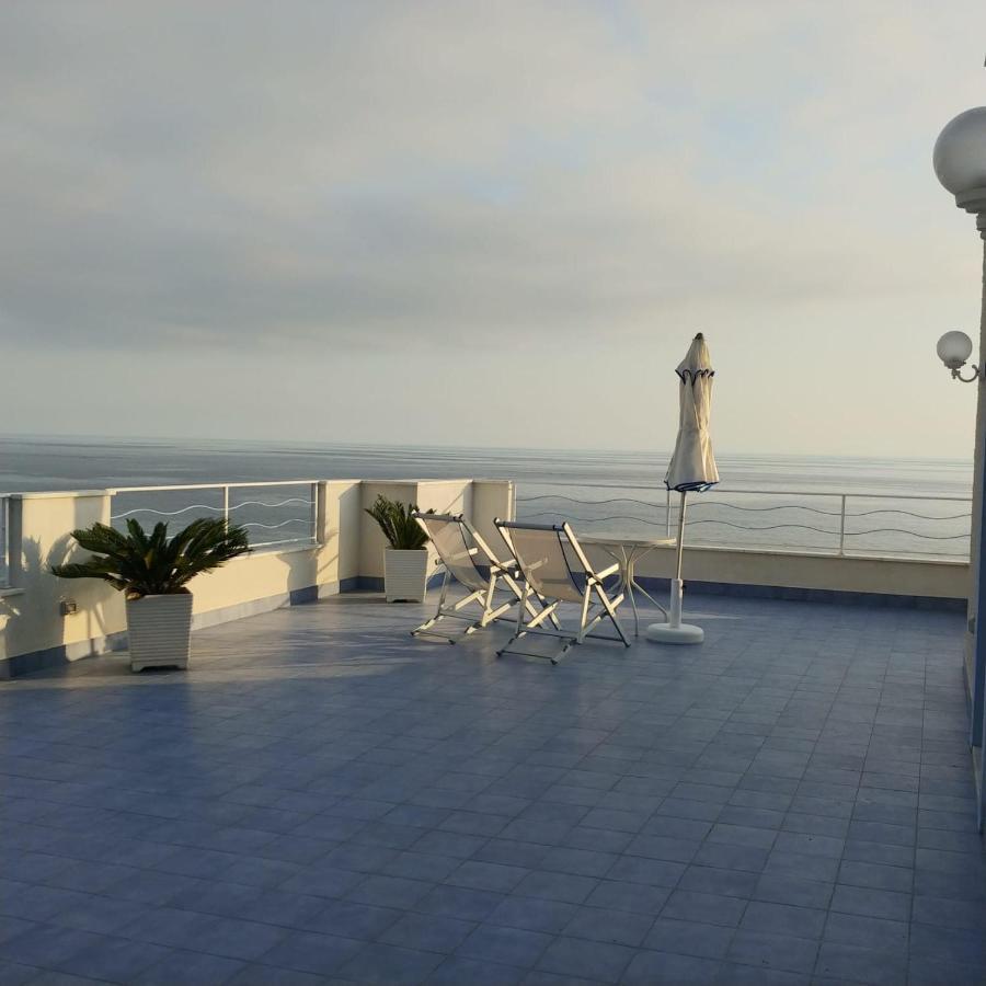 Hotel Ferretti Diamante Esterno foto