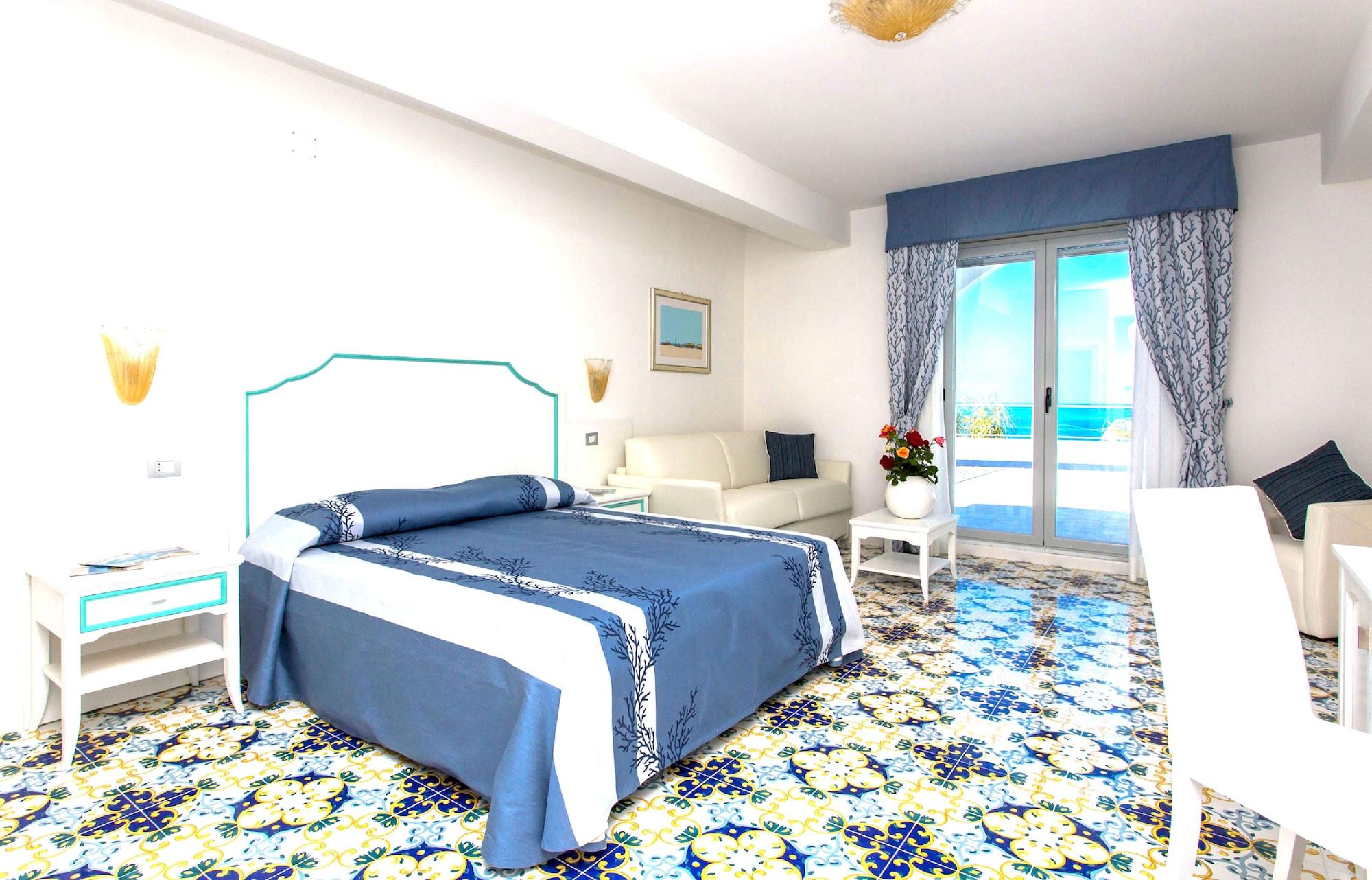 Hotel Ferretti Diamante Esterno foto