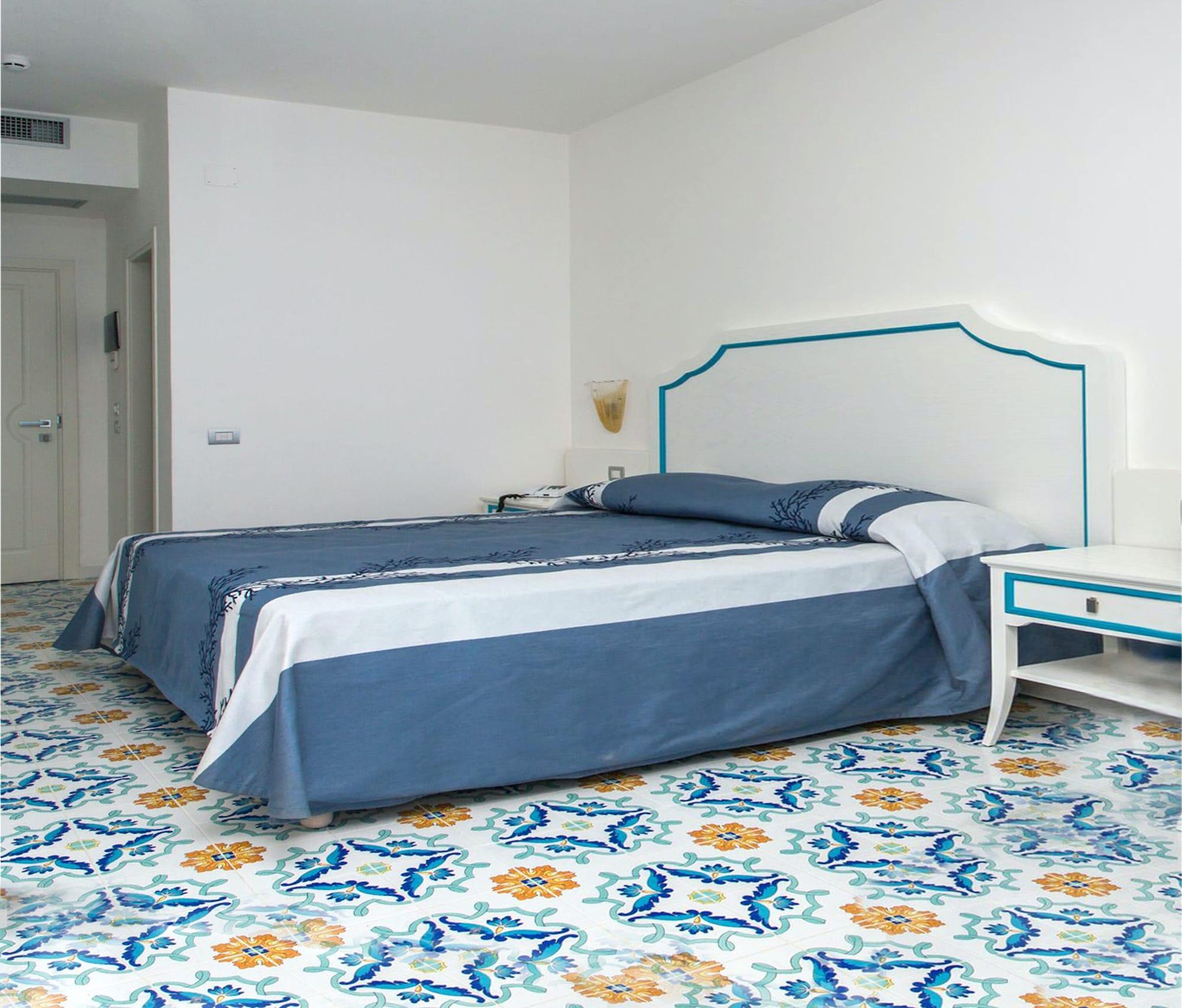 Hotel Ferretti Diamante Esterno foto
