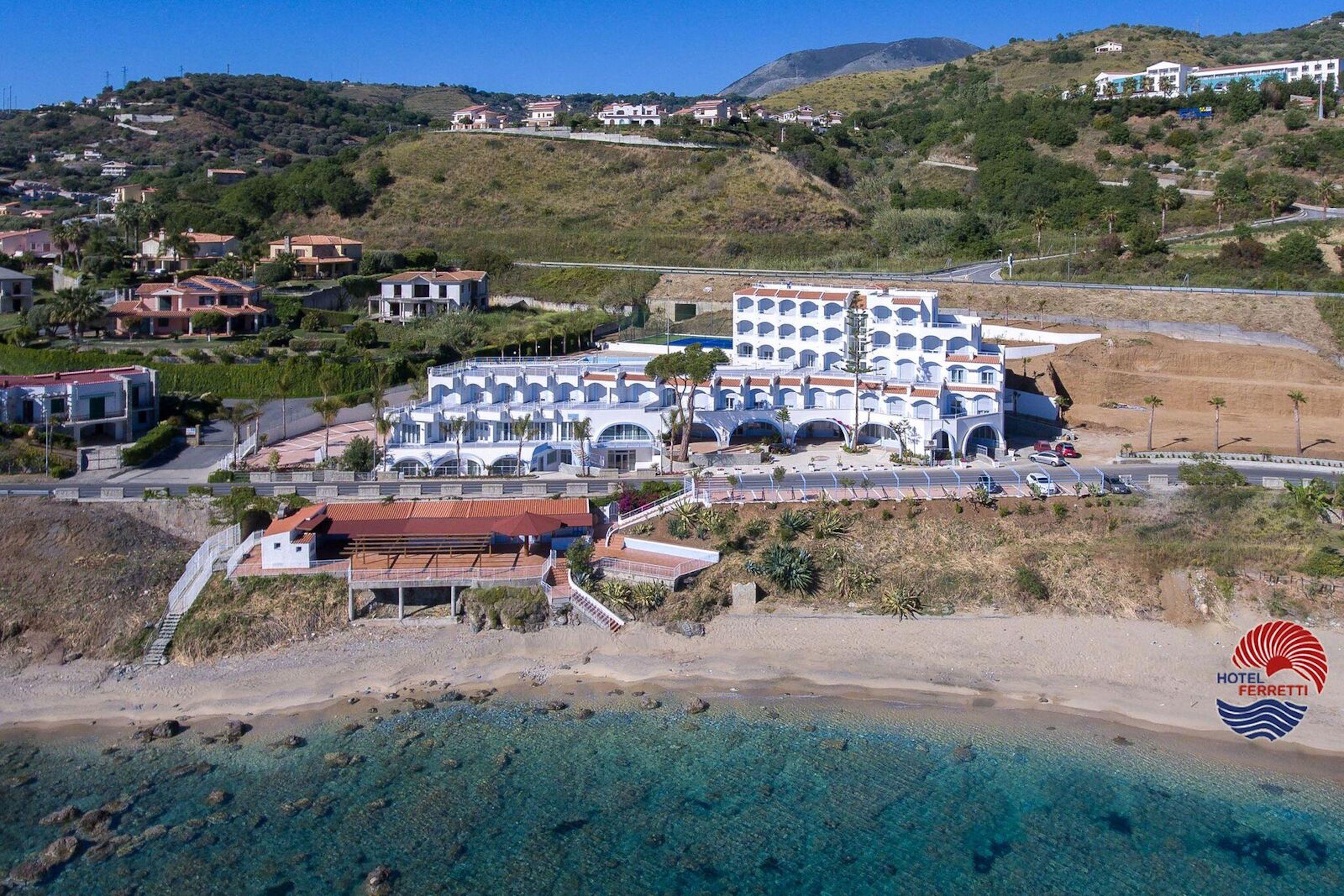 Hotel Ferretti Diamante Esterno foto