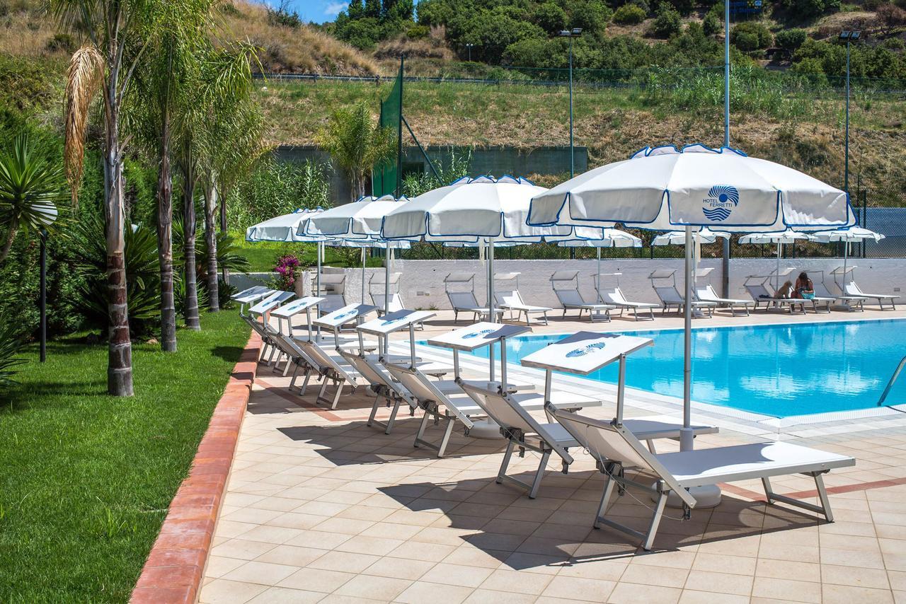 Hotel Ferretti Diamante Esterno foto