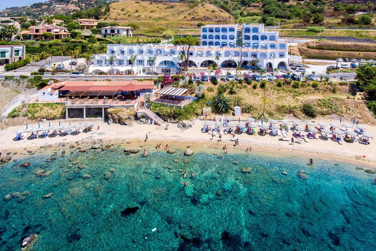 Hotel Ferretti Diamante Esterno foto
