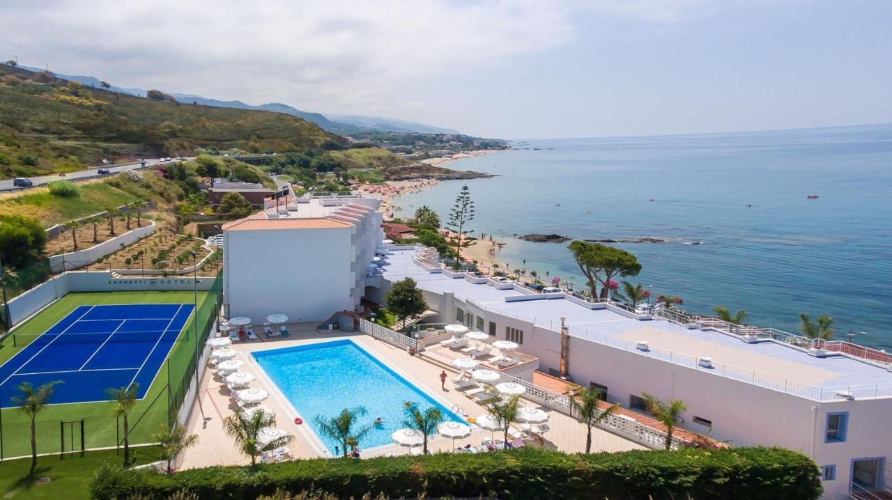 Hotel Ferretti Diamante Esterno foto